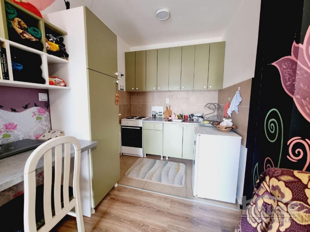 Slika 4 - Stan,NOVI SAD,ADICE,kv: 27.00, € 44290, ID: 1057978