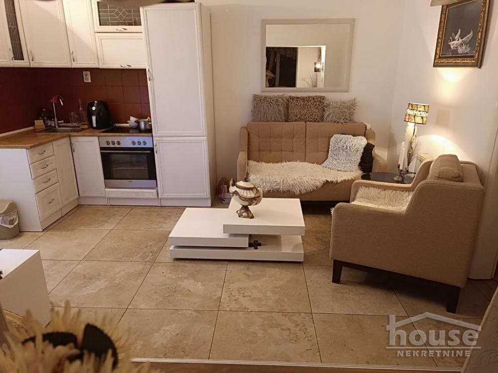 Slika 1 - Stan,NOVI SAD,BULEVAR,kv: 52.00, € 129800, ID: 1061502