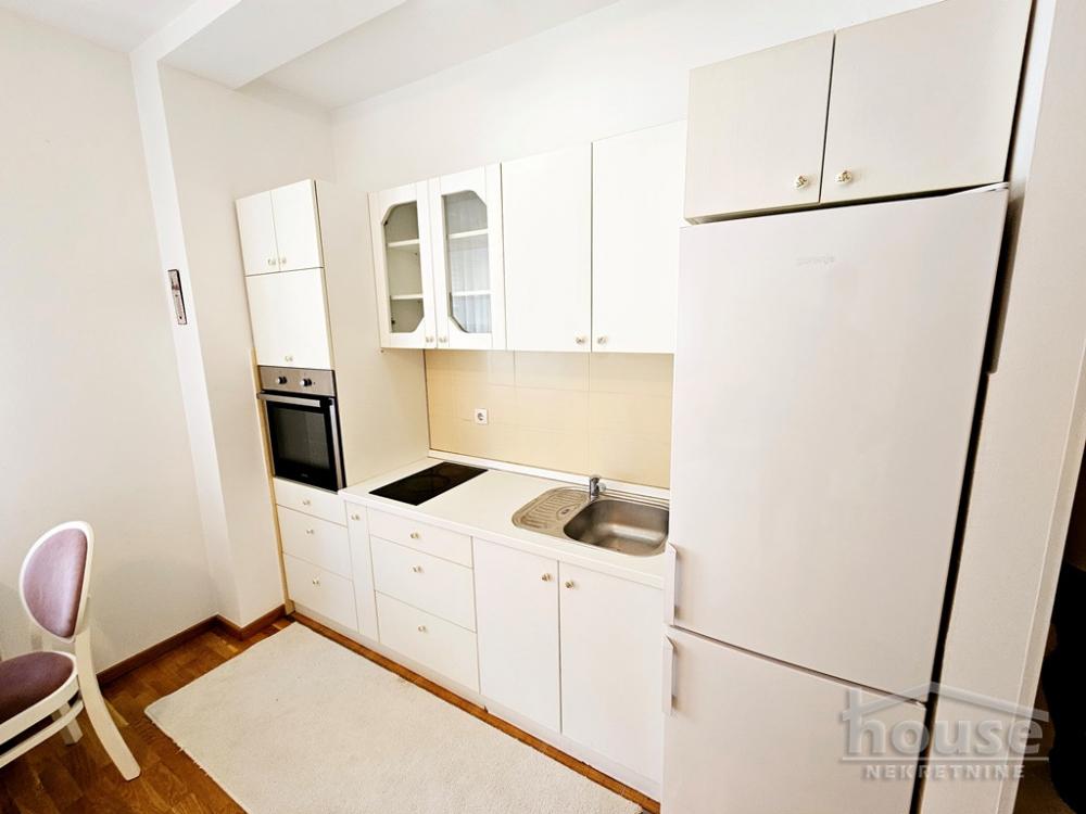 Slika 6 - Stan,NOVI SAD,GRBAVICA,kv: 34.00, € 128750, ID: 1063824