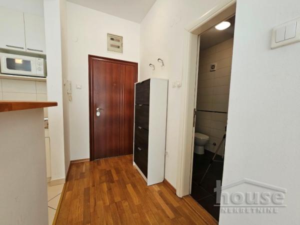 Slika 8 - Stan,NOVI SAD,LIMAN 3,kv: 41.00, € 130000, ID: 1063542