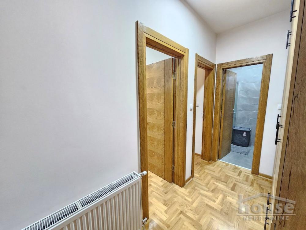 Slika 7 - Stan,NOVI SAD,ADICE,kv: 89.00, € 130000, ID: 1063671