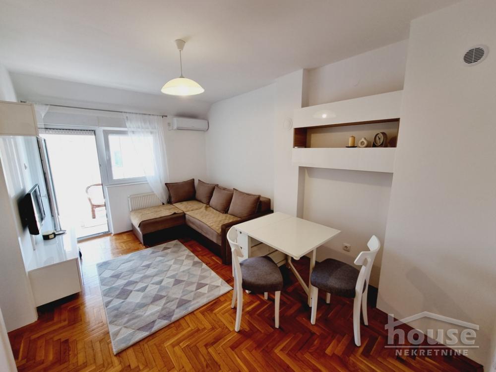 Slika 2 - Stan,NOVI SAD,CENTAR,kv: 39.00, € 130000, ID: 1063787