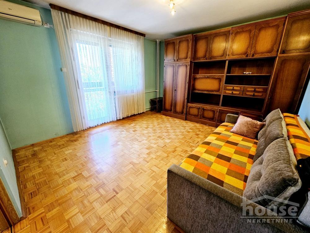 Glavna slika -Stan,NOVI SAD,BULEVAR,kv: 74.00, € 206000, ID: 1064056