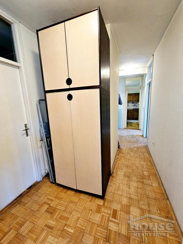 Slika 8 - Stan,NOVI SAD,BULEVAR,kv: 74.00, € 206000, ID: 1064056