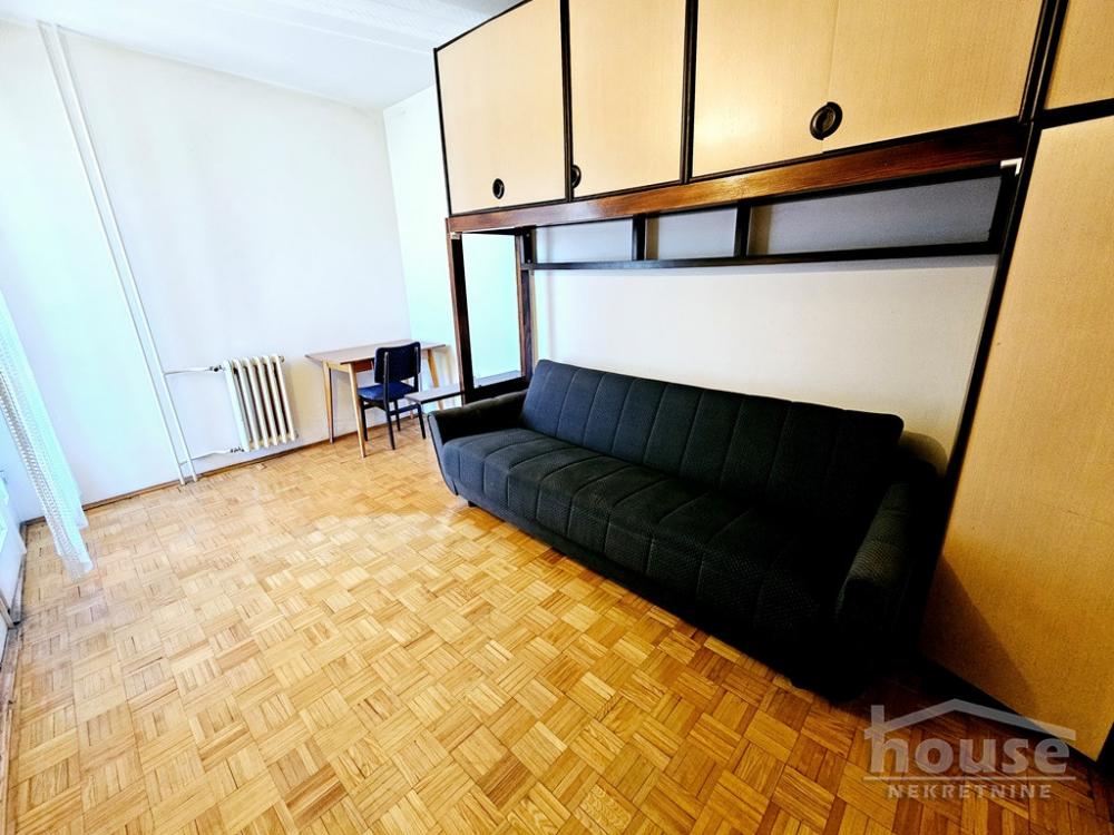 Slika 4 - Stan,NOVI SAD,BULEVAR,kv: 74.00, € 206000, ID: 1064056