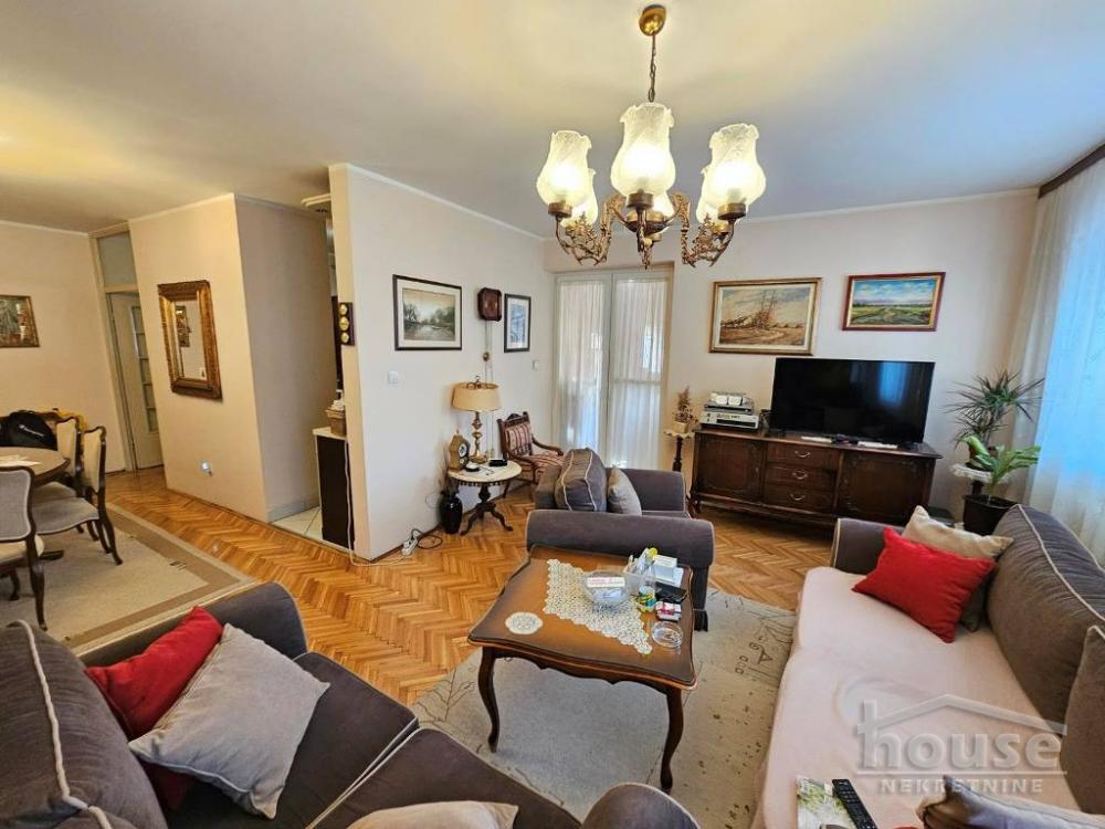 Slika 3 - Stan,NOVI SAD,TELEP,kv: 94.00, € 195000, ID: 1063231