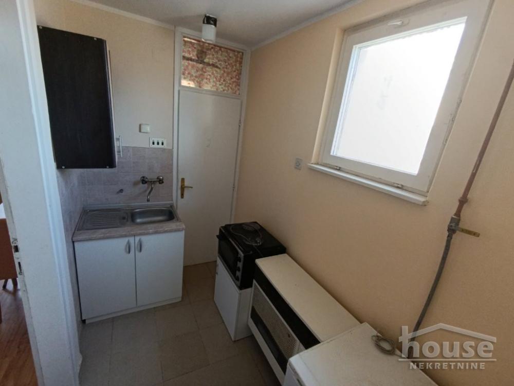 Slika 7 - Stan,NOVI SAD,GRBAVICA,kv: 22.00, € 61800, ID: 1062969
