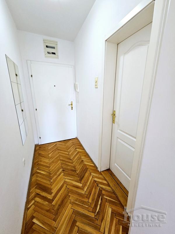 Slika 8 - Stan,NOVI SAD,CENTAR,kv: 42.00, € 123600, ID: 1063706