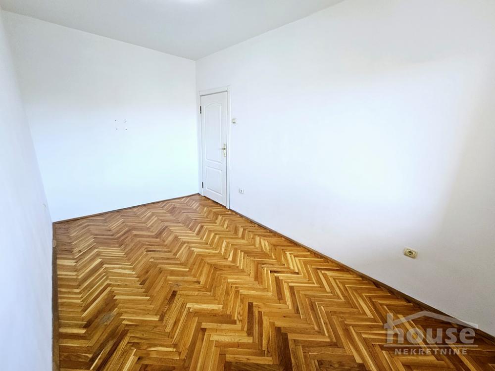 Slika 5 - Stan,NOVI SAD,CENTAR,kv: 42.00, € 123600, ID: 1063706