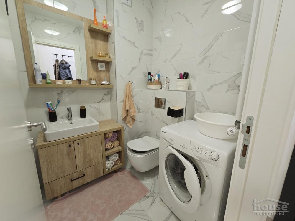 Slika 10 - Stan,NOVI SAD,NOVO NASELJE ŠONSI,kv: 58.00, € 200000, ID: 1062489