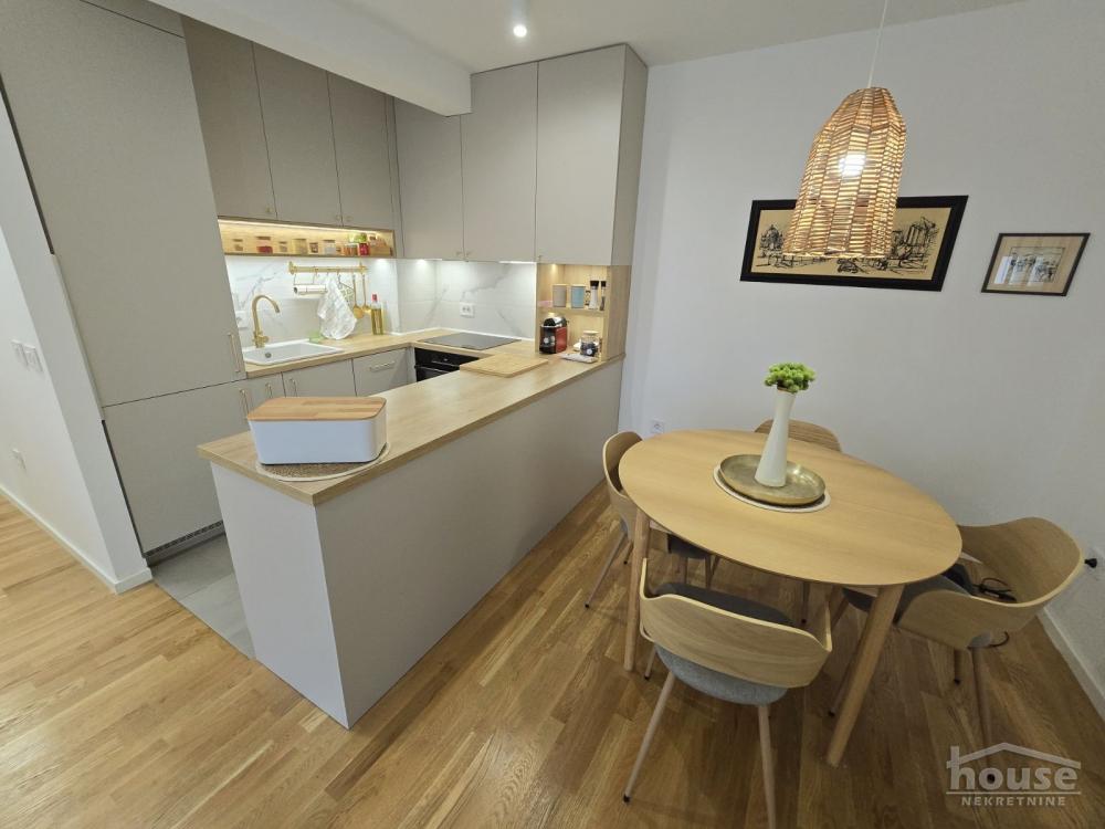 Slika 2 - Stan,NOVI SAD,NOVO NASELJE ŠONSI,kv: 58.00, € 200000, ID: 1062489