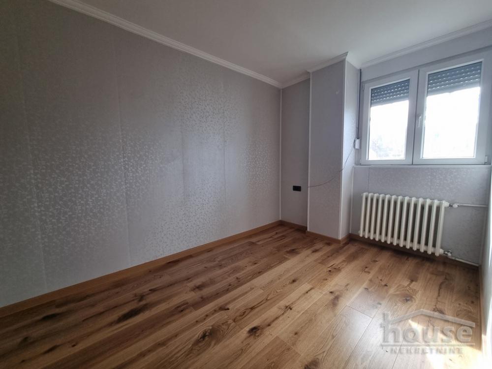 Slika 7 - Stan,NOVI SAD,NOVO NASELJE,kv: 74.00, € 175100, ID: 1061117