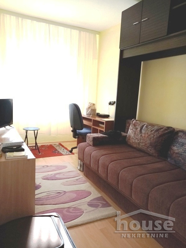 Slika 9 - Stan,NOVI SAD,BULEVAR,kv: 60.00, € 150000, ID: 1064008