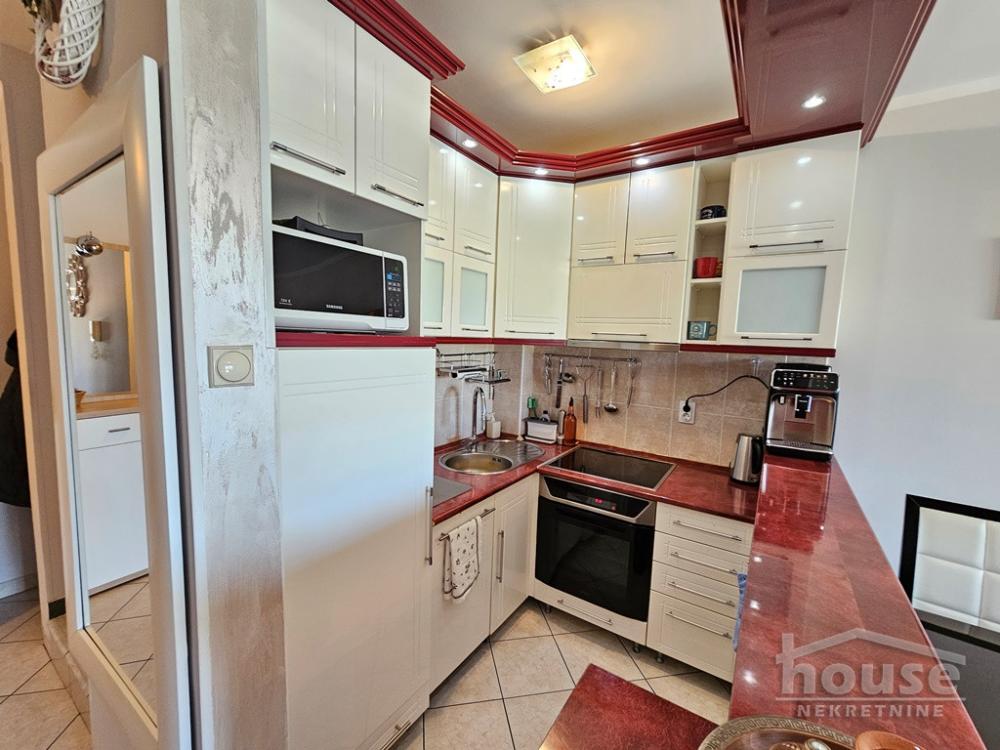 Slika 4 - Stan,NOVI SAD,GRBAVICA,kv: 80.00, € 206000, ID: 1063173