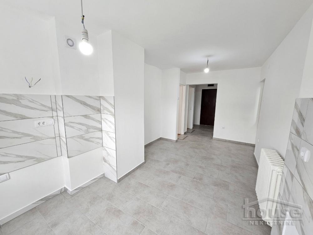 Slika 6 - Stan,NOVI SAD,BULEVAR,kv: 63.00, € 161400, ID: 1063239