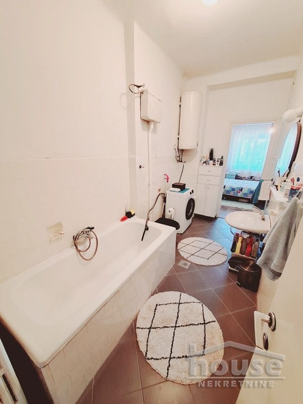 Slika 6 - Stan,NOVI SAD,CENTAR,kv: 127.00, € 381000, ID: 1063578