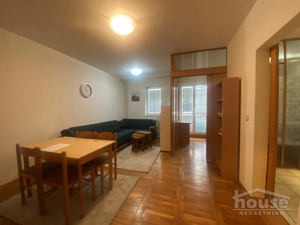 Glavna slika -Stan,NOVI SAD,BULEVAR,kv: 38.00, € 125000, ID: 1064027