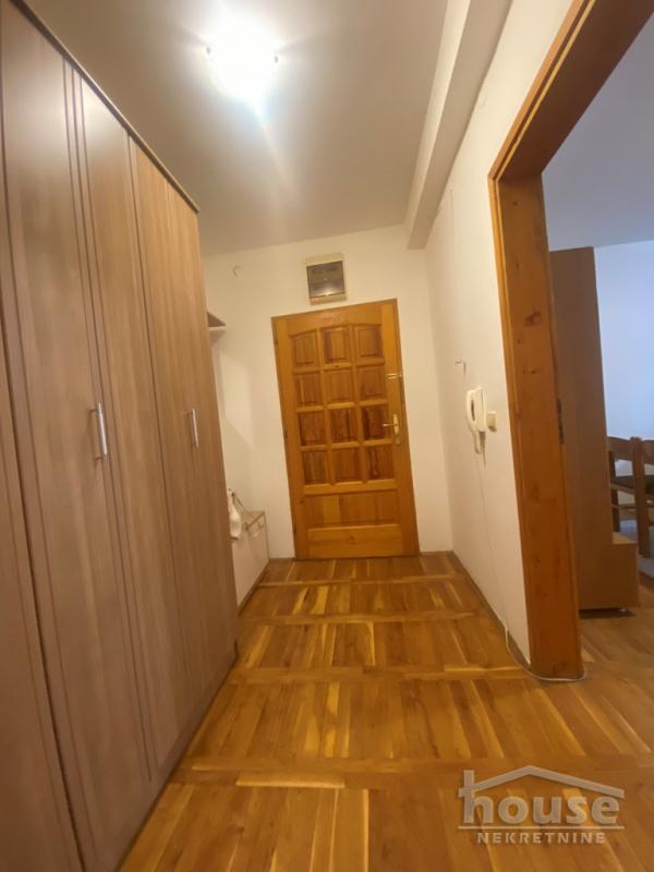 Slika 9 - Stan,NOVI SAD,BULEVAR,kv: 38.00, € 125000, ID: 1064027