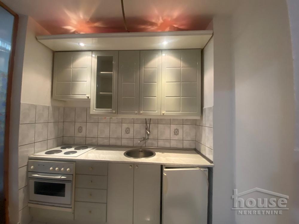 Slika 7 - Stan,NOVI SAD,BULEVAR,kv: 38.00, € 125000, ID: 1064027