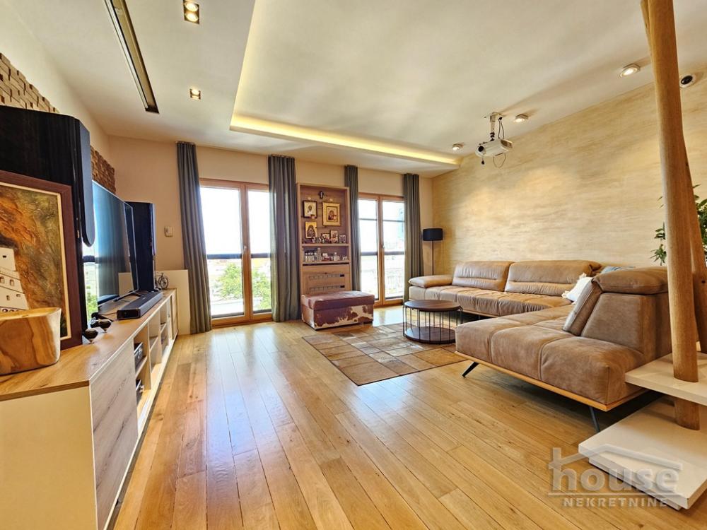 Slika 2 - Stan,NOVI SAD,CENTAR,kv: 132.00, € 500000, ID: 1063889