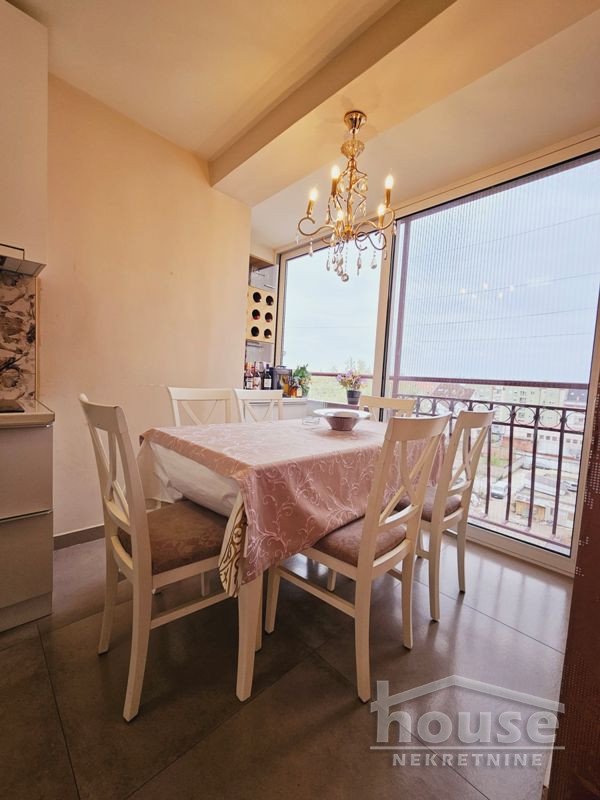 Slika 7 - Stan,NOVI SAD,CARA DUŠANA,kv: 124.00, € 249000, ID: 1057018