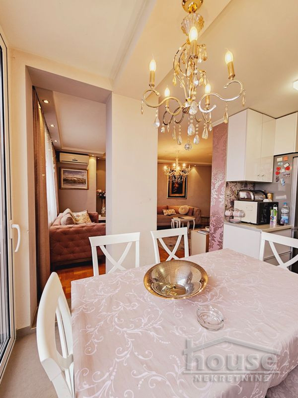 Slika 5 - Stan,NOVI SAD,CARA DUŠANA,kv: 124.00, € 249000, ID: 1057018