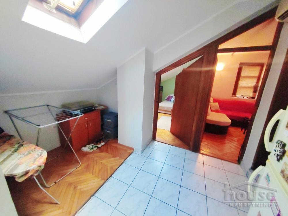 Slika 4 - Stan,NOVI SAD,BULEVAR,kv: 48.00, € 96000, ID: 1061820