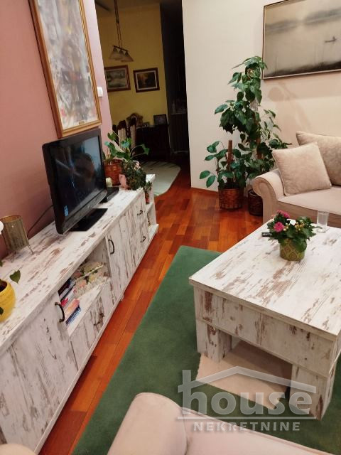 Slika 2 - Stan,NOVI SAD,BULEVAR EVROPE,kv: 66.00, € 165000, ID: 1061830