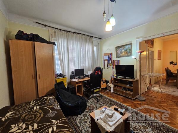 Slika 11 - Stan,NOVI SAD,CENTAR,kv: 80.00, € 185000, ID: 1061835