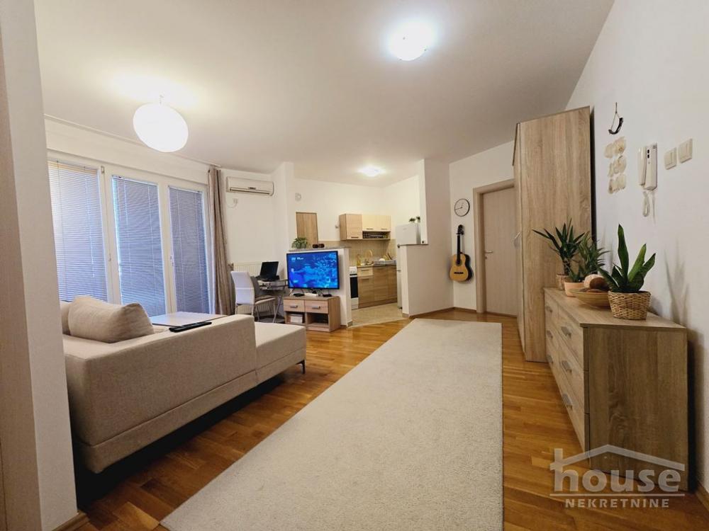 Slika 2 - Stan,NOVI SAD,BULEVAR PATRIJARHA PAVLA,kv: 48.00, € 116000, ID: 1061984