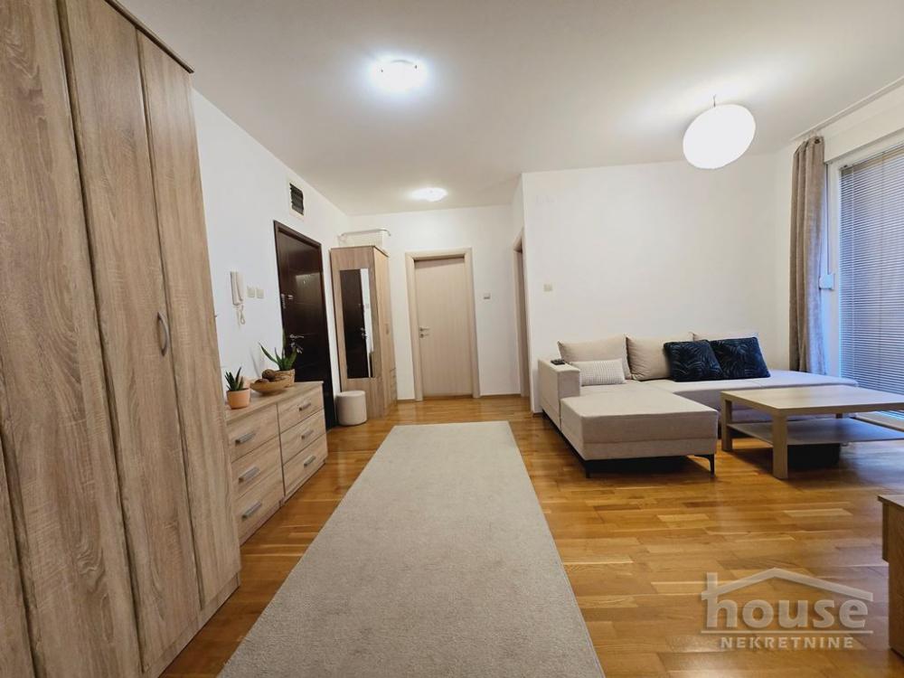 Slika 4 - Stan,NOVI SAD,BULEVAR PATRIJARHA PAVLA,kv: 48.00, € 116000, ID: 1061984