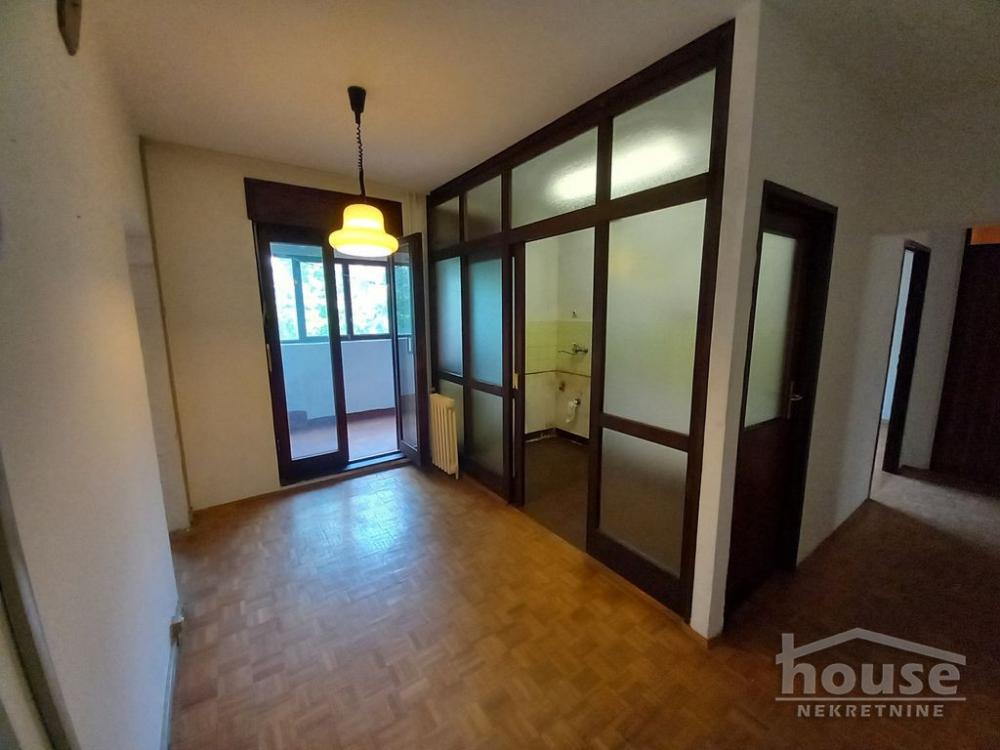 Slika 6 - Stan,NOVI SAD,SAJAM,kv: 70.00, € 140000, ID: 1061522