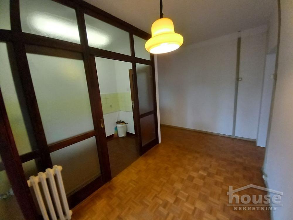 Slika 10 - Stan,NOVI SAD,SAJAM,kv: 70.00, € 140000, ID: 1061522