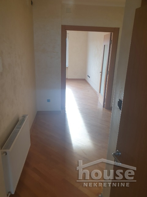 Slika 8 - Stan,NOVI SAD,CENTAR,kv: 100.00, € 525300, ID: 1057639