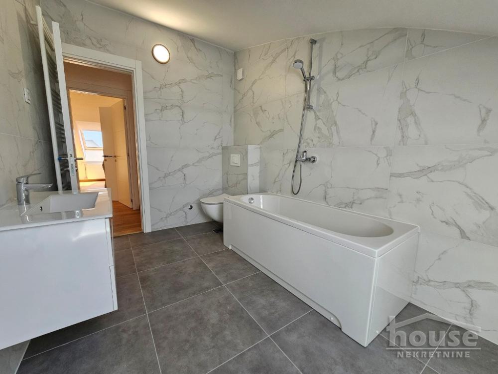 Slika 10 - Stan,NOVI SAD,GRBAVICA,kv: 185.00, € 566500, ID: 1064011