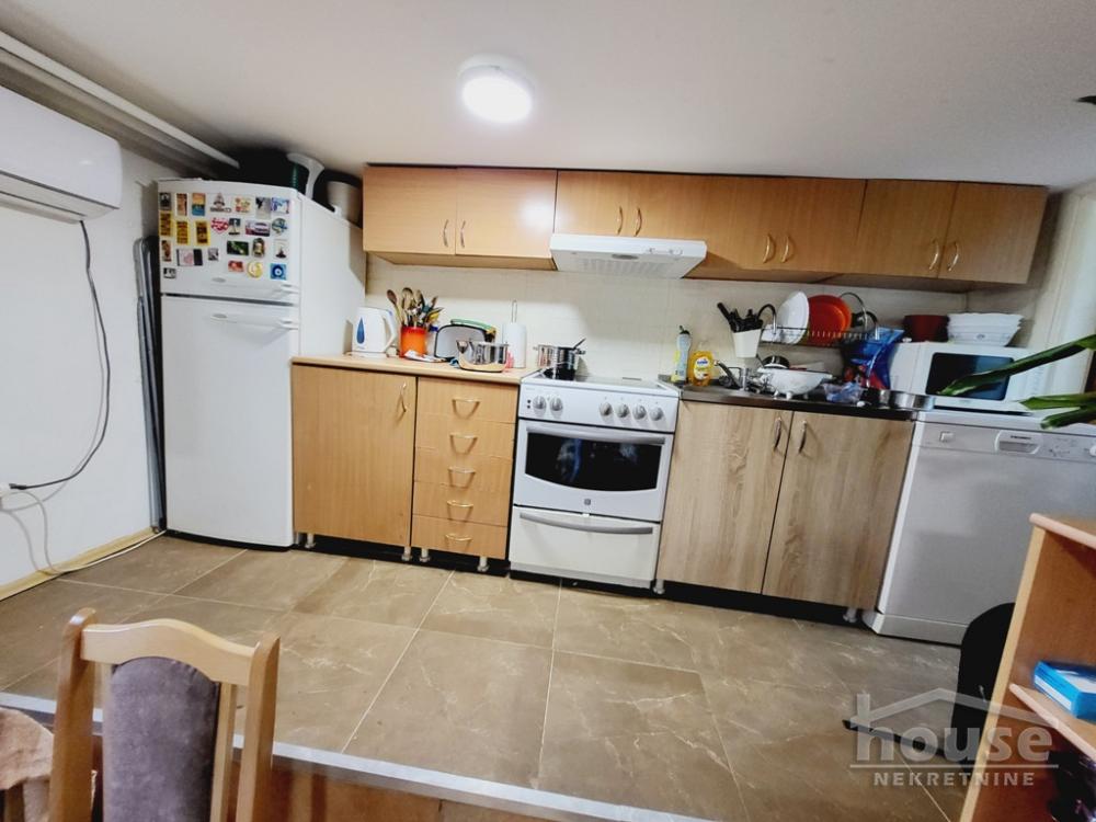 Slika 3 - Stan,NOVI SAD,BULEVAR,kv: 30.00, € 77250, ID: 1053938