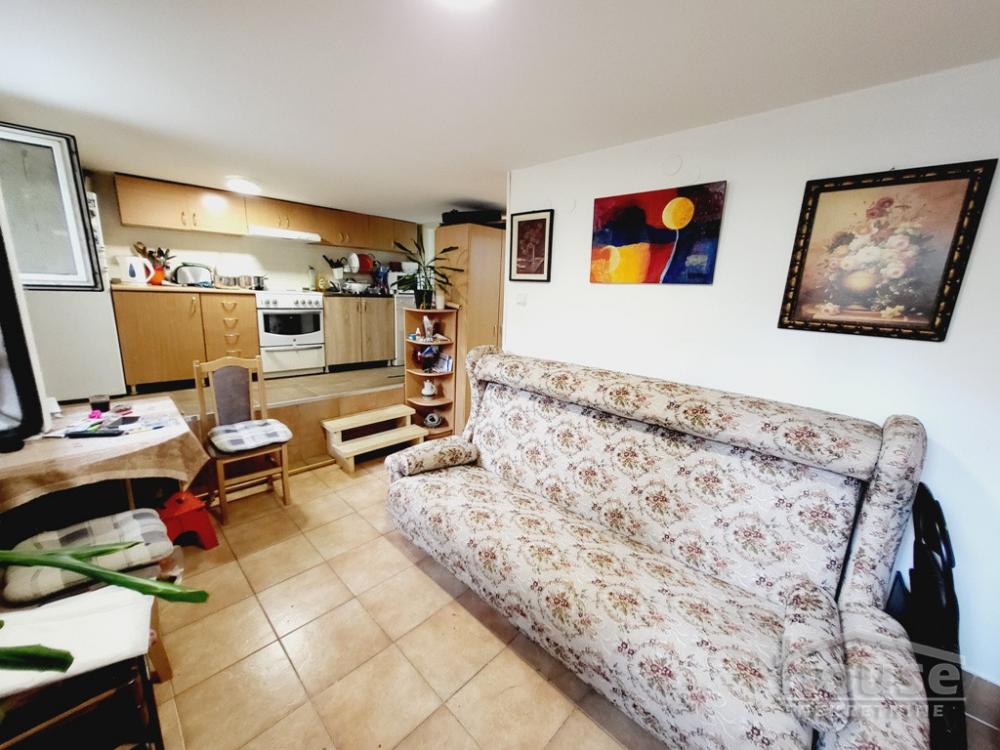 Slika 5 - Stan,NOVI SAD,BULEVAR,kv: 30.00, € 77250, ID: 1053938