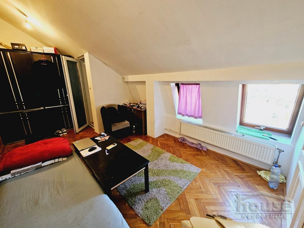 Slika 3 - Stan,NOVI SAD,CENTAR,kv: 26.00, € 76220, ID: 1062608