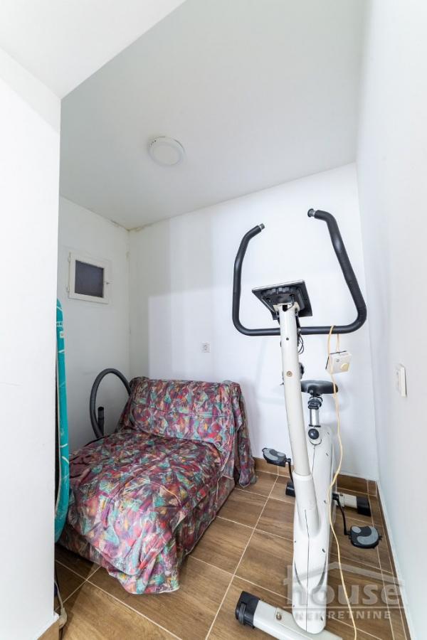 Slika 10 - Stan,NOVI SAD,PODBARA,kv: 36.00, € 87000, ID: 1063047