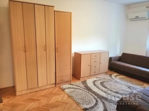Slika 3 - Stan,NOVI SAD,PODBARA,kv: 28.00, € 79300, ID: 1050595