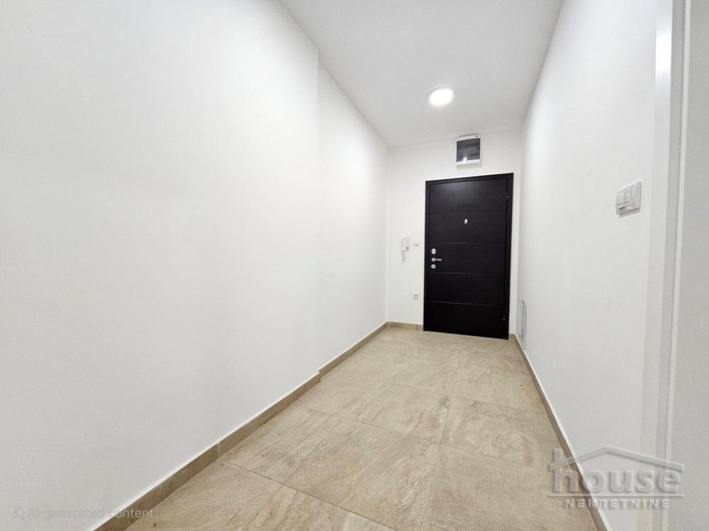 Slika 10 - Stan,NOVI SAD,TELEP,kv: 68.00, € 171600, ID: 1063996