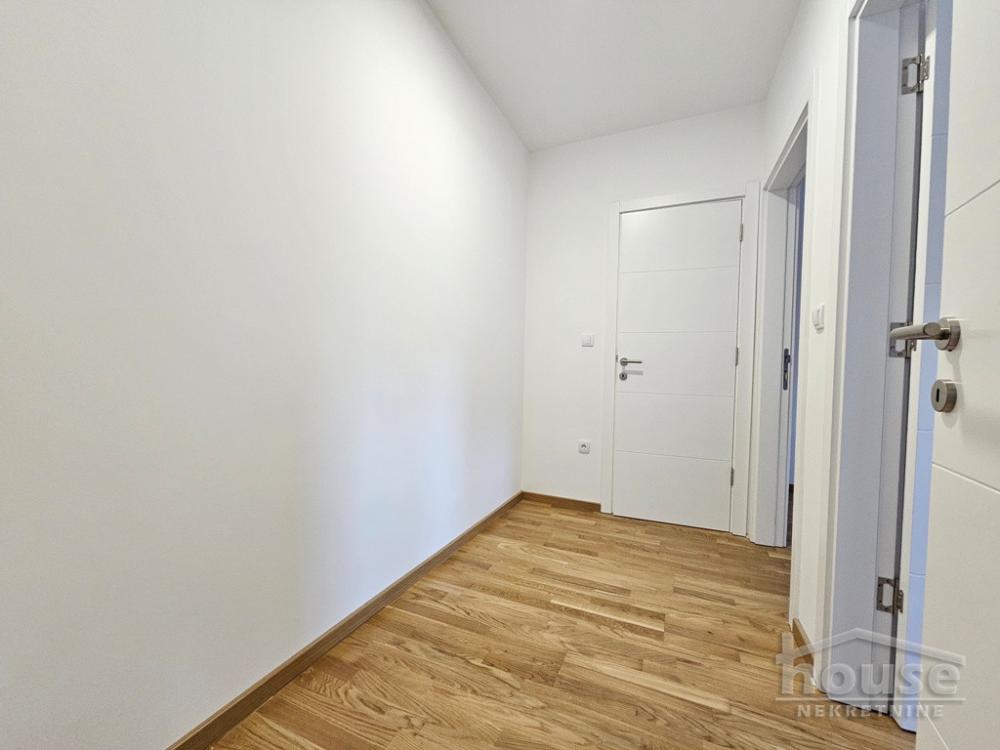 Slika 9 - Stan,NOVI SAD,TELEP,kv: 68.00, € 171600, ID: 1063996