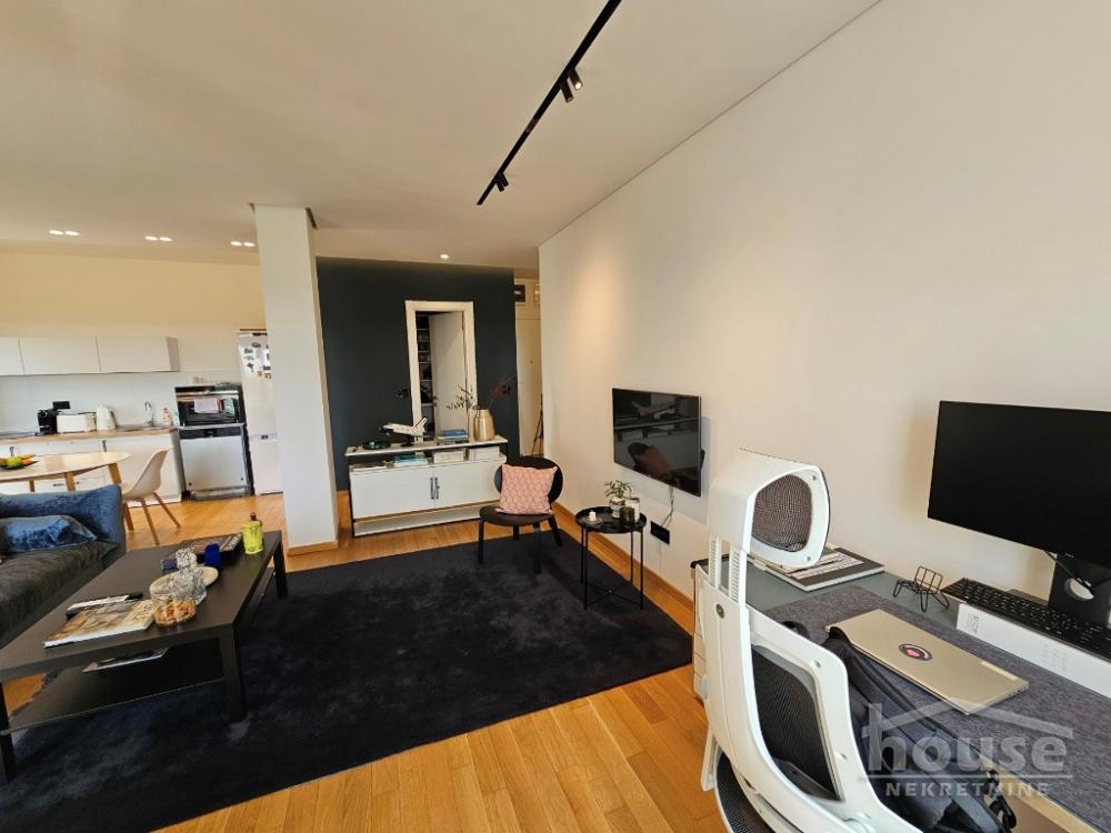 Slika 6 - Stan,NOVI SAD,BULEVAR EVROPE,kv: 61.00, € 220000, ID: 1063530