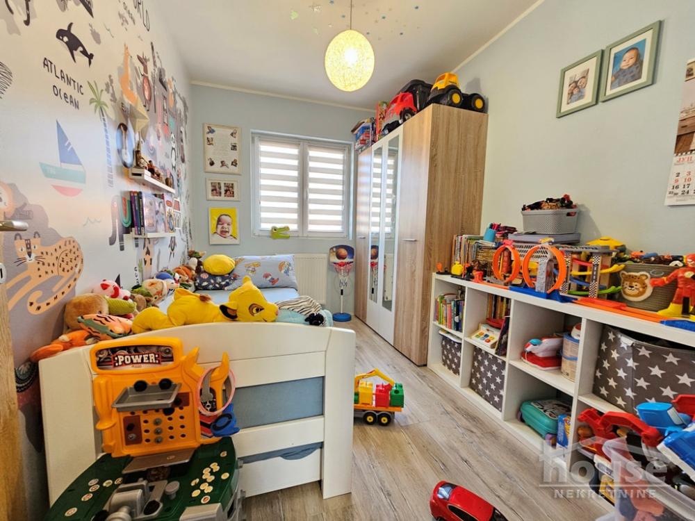 Slika 5 - Stan,NOVI SAD,ADICE,kv: 81.00, € 130000, ID: 1064002