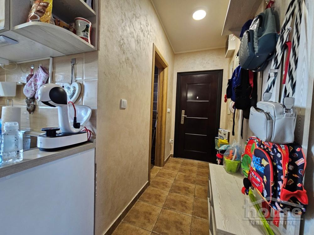 Slika 8 - Stan,NOVI SAD,ADICE,kv: 81.00, € 130000, ID: 1064002