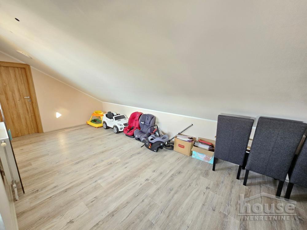 Slika 9 - Stan,NOVI SAD,ADICE,kv: 81.00, € 130000, ID: 1064002