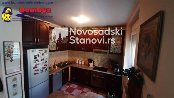 Slika 8 - Petosoban stan 134m Grbavica odličan