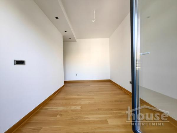 Slika 10 - Stan,NOVI SAD,CARA DUŠANA,kv: 245.00, € 618000, ID: 1058957