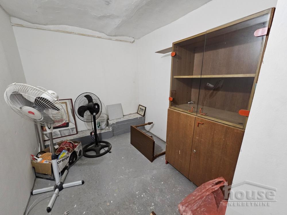 Slika 9 - Stan,NOVI SAD,CENTAR,kv: 54.00, € 89100, ID: 1063813