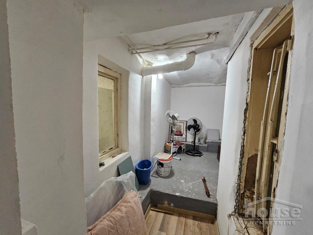 Slika 8 - Stan,NOVI SAD,CENTAR,kv: 54.00, € 89100, ID: 1063813